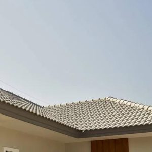 Benefits of Hiring Local Roof Replacement Contractors in Rogers